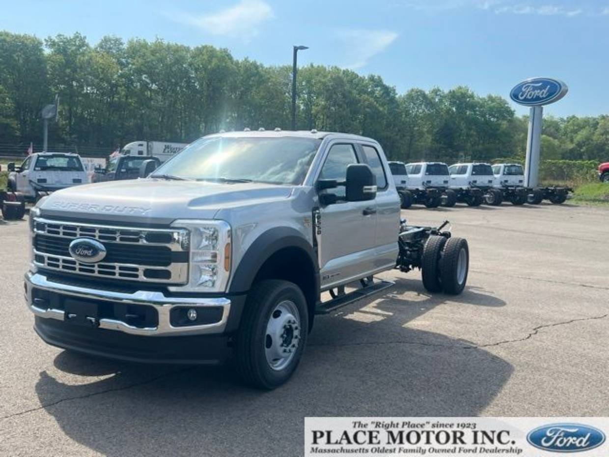 2026 Ford F-550 XL 4x4 SuperCab 192-In DRW's photo