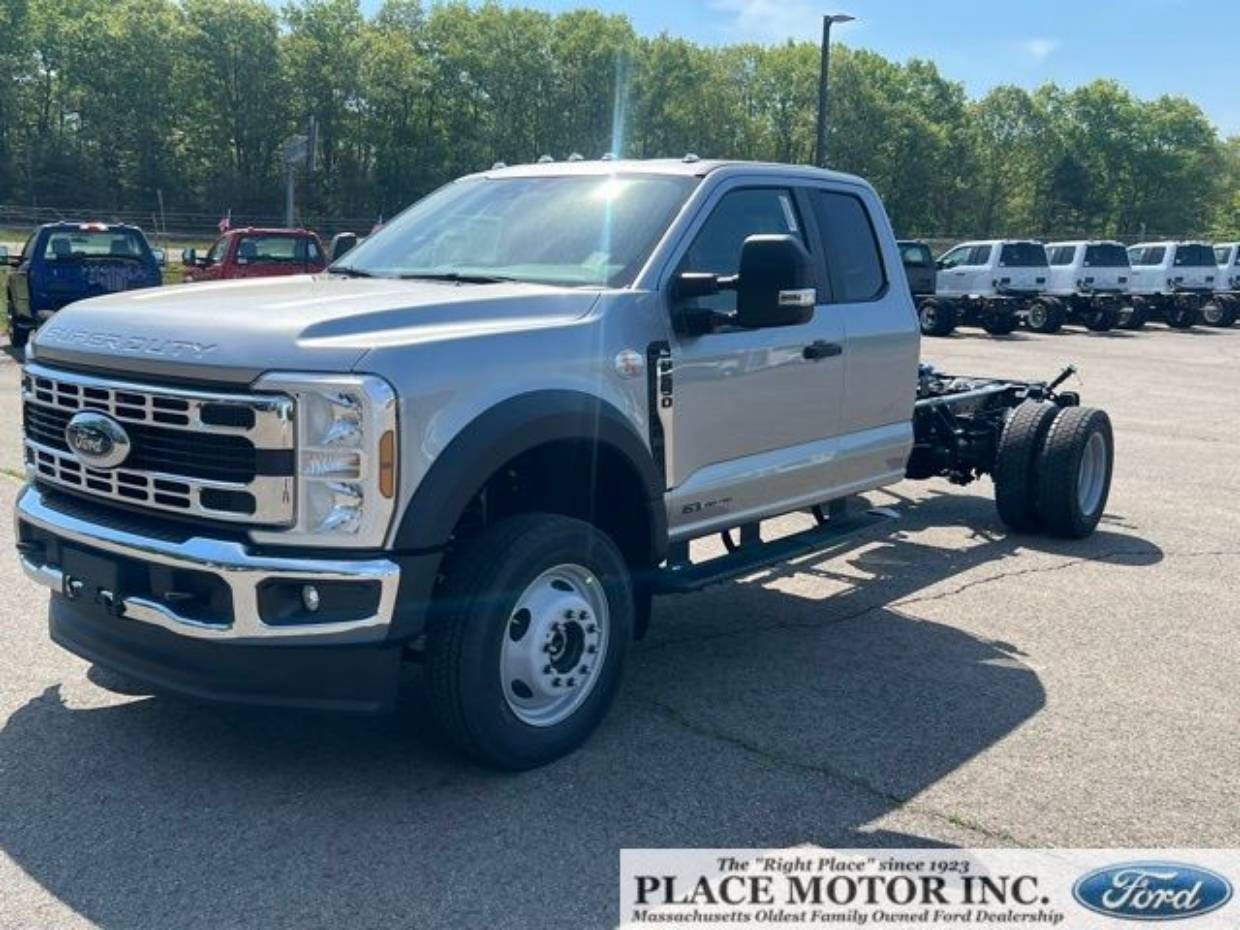 2026 Ford F-550 XL 4x4 SuperCab 192-In DRW's photo