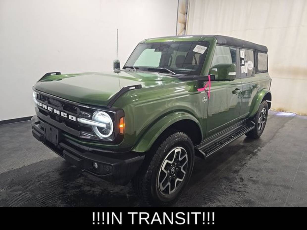 2025 Ford Bronco Outer Banks 4WD 4-door's photo
