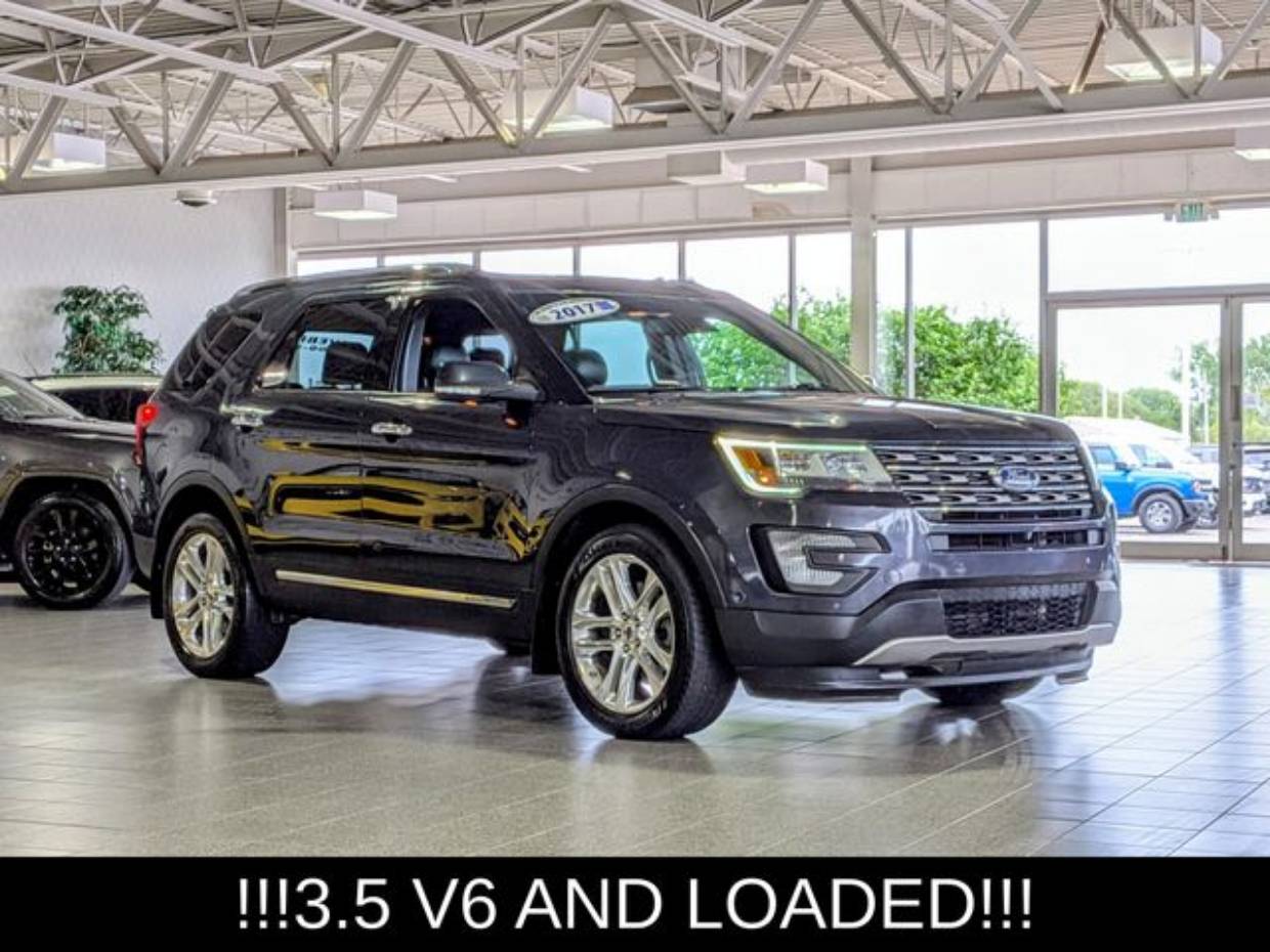 2017 Ford Explorer Limited 4WD's photo