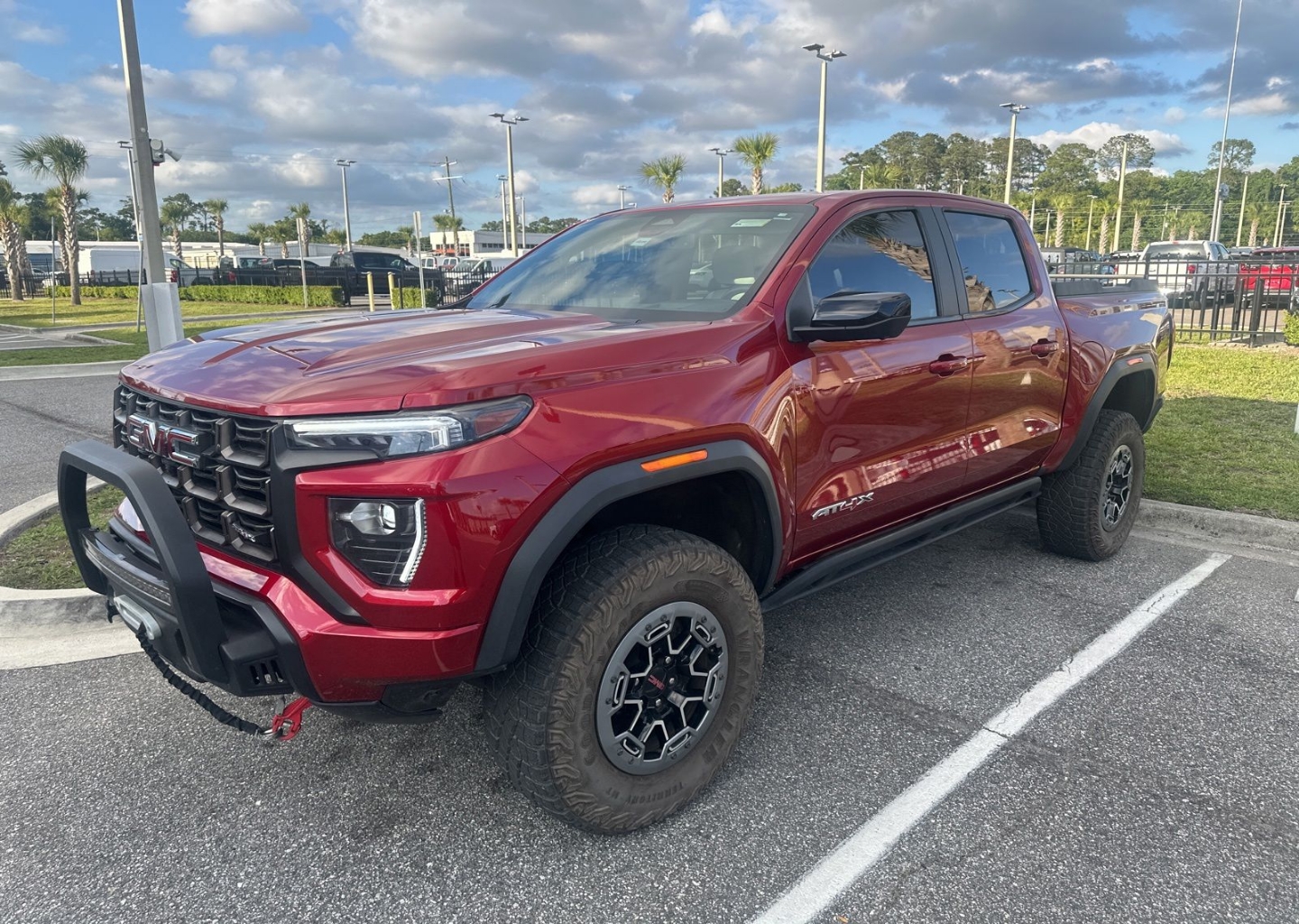 2023 GMC Canyon 4WD AT4X Crew Cab Short Box's photo