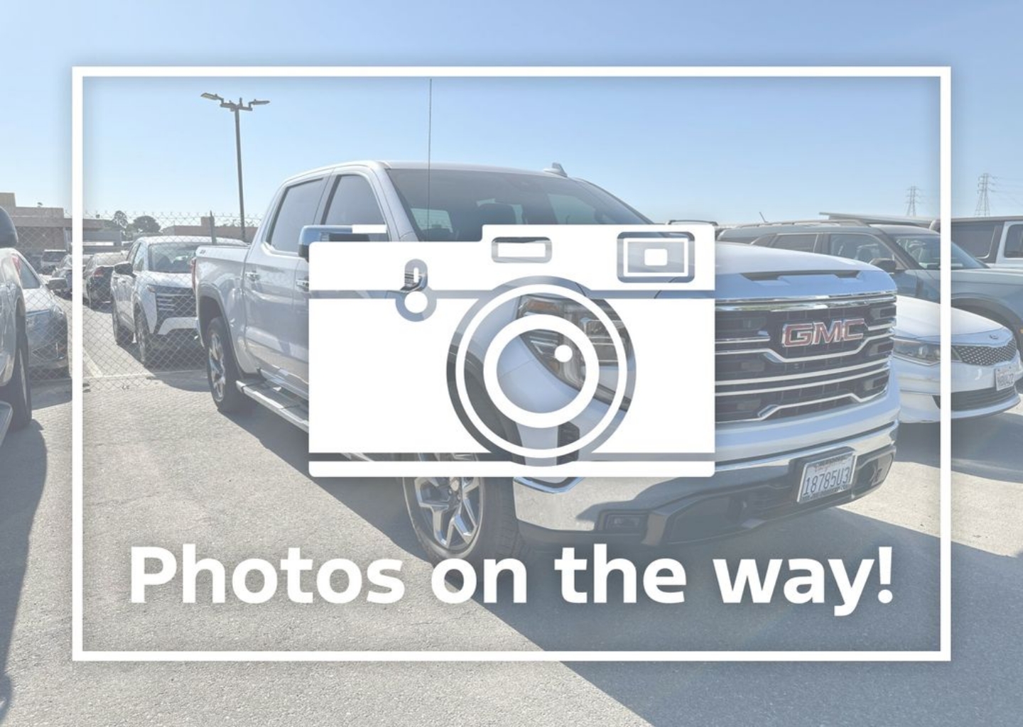 2023 GMC Sierra 4WD Crew Cab Short Box SLT's photo