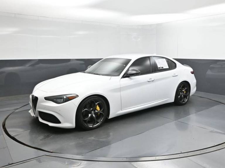 2019 Alfa Romeo Giulia Base