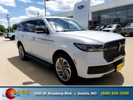 2026 Lincoln Navigator Premiere