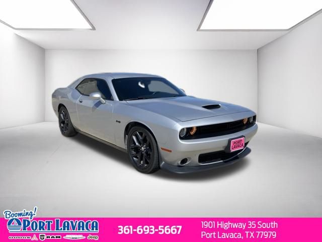 2023 Dodge Challenger R/T's photo