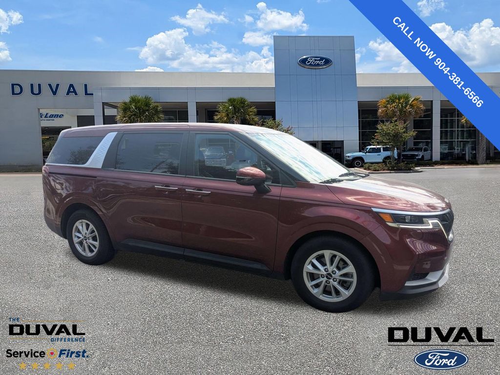 2024 Kia Carnival LX