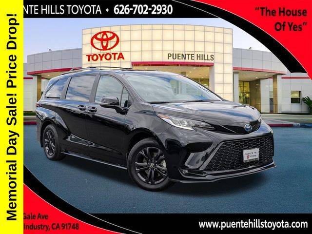 2025 Toyota Sienna XSE