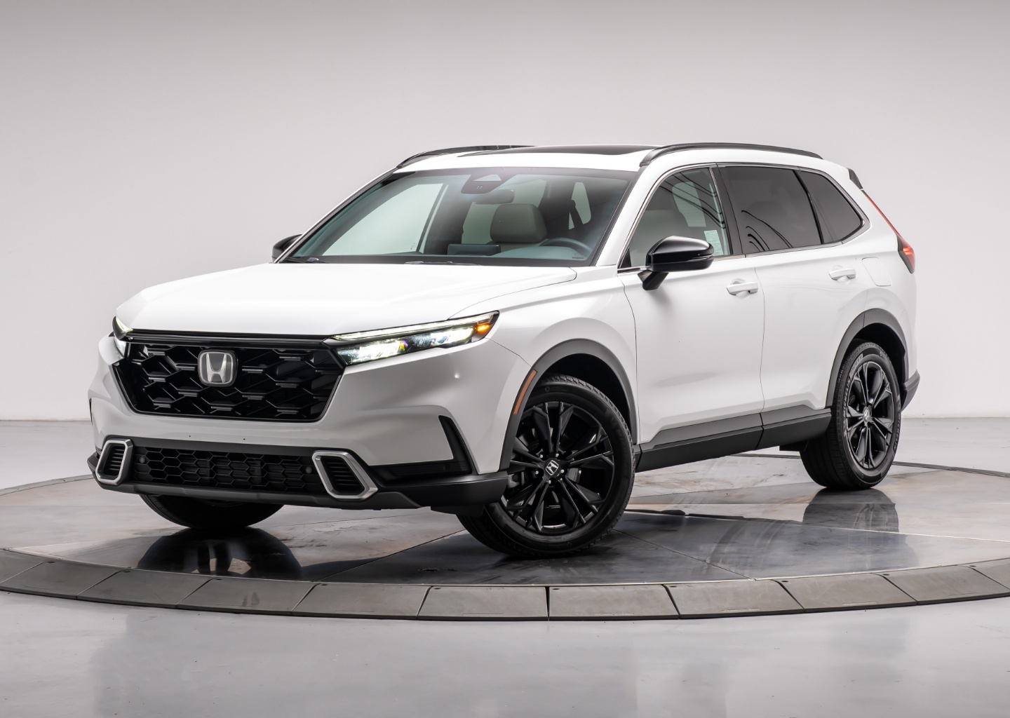 2023 Honda CR-V Hybrid Sport Touring AWD's photo