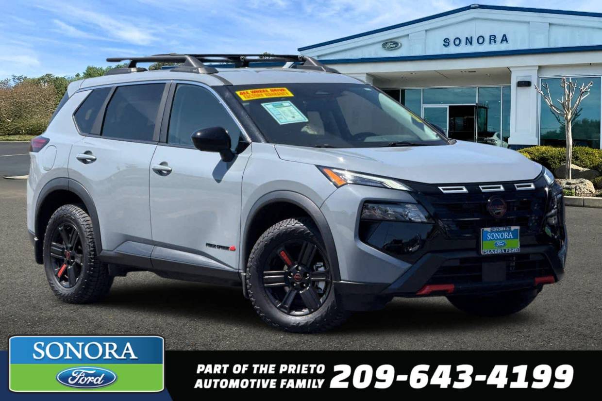 2025 Nissan Rogue Rock Creek AWD's photo