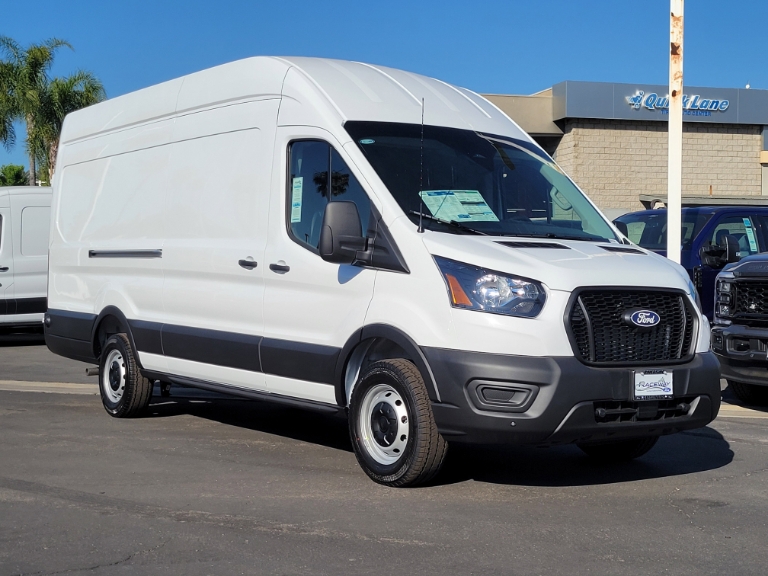 2026 Ford Transit Cargo Van HR CARGO