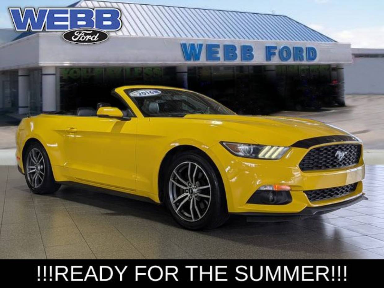 2016 Ford Mustang EcoBoost Convertible Premium's photo