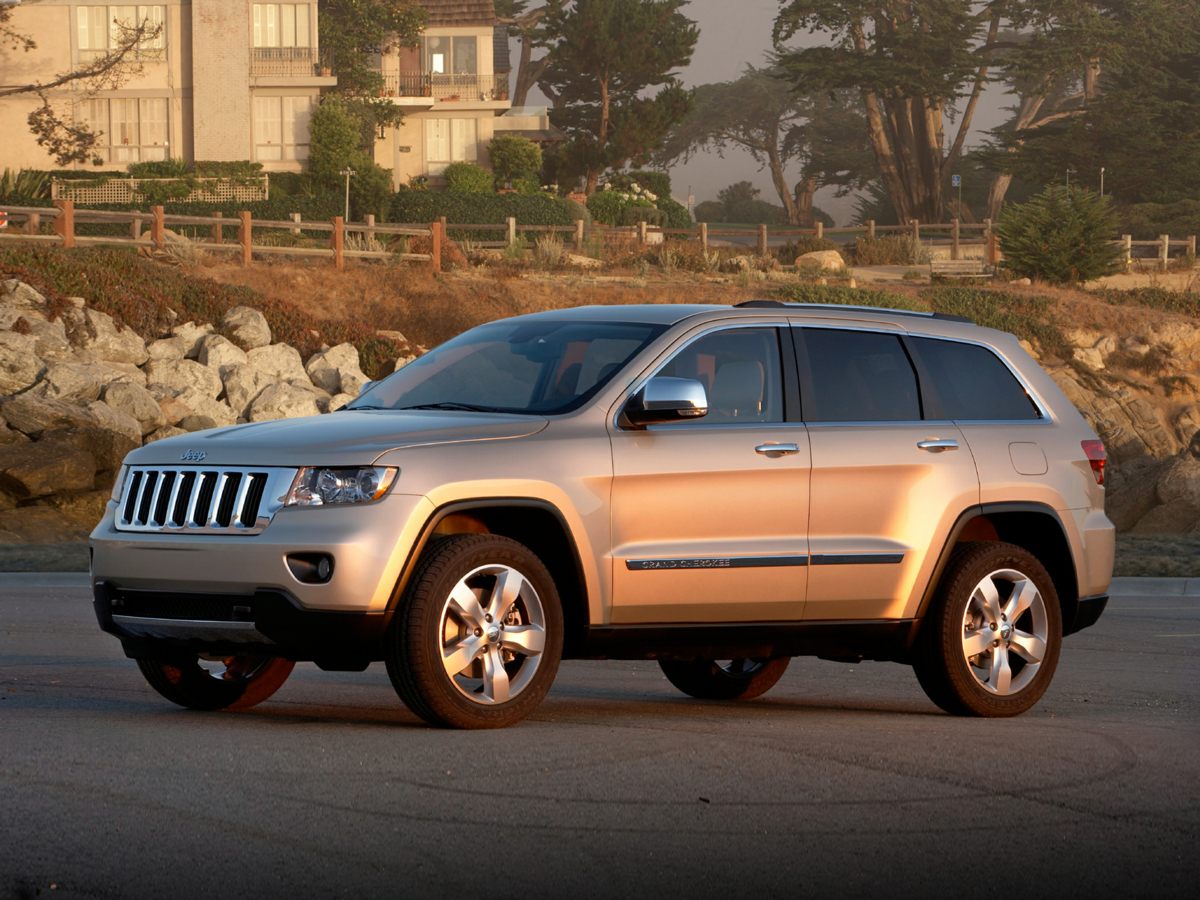 Used 2011 Jeep Grand Cherokee Laredo