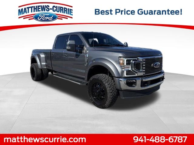 2022 Ford F-450 Lariat 4x4 Crew Cab 8' Box DRW's photo