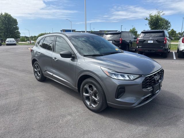 2024 Ford Escape ST-Line AWD's photo