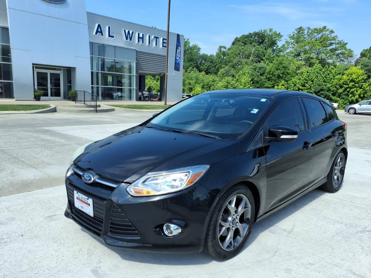 2014 Ford Focus 5 Door Hatch SE's photo