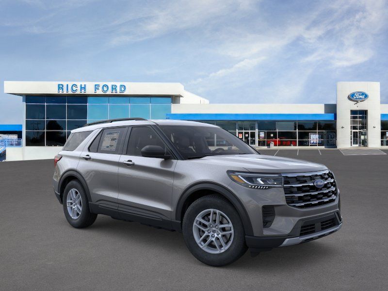 2026 Ford Explorer Active - Photo 7