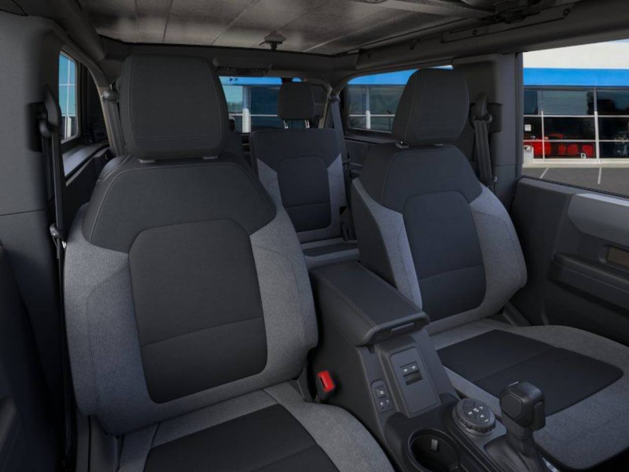 2025 Ford Bronco 2-Door Base - Photo 10