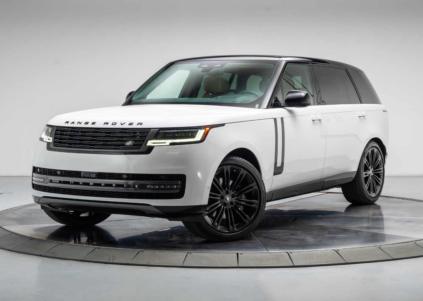 2024 Land Rover Range Rover 4.4 Autobiography LWB 5's photo