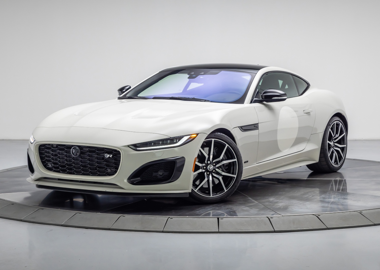 2024 Jaguar F-TYPE R75 Coupe's photo