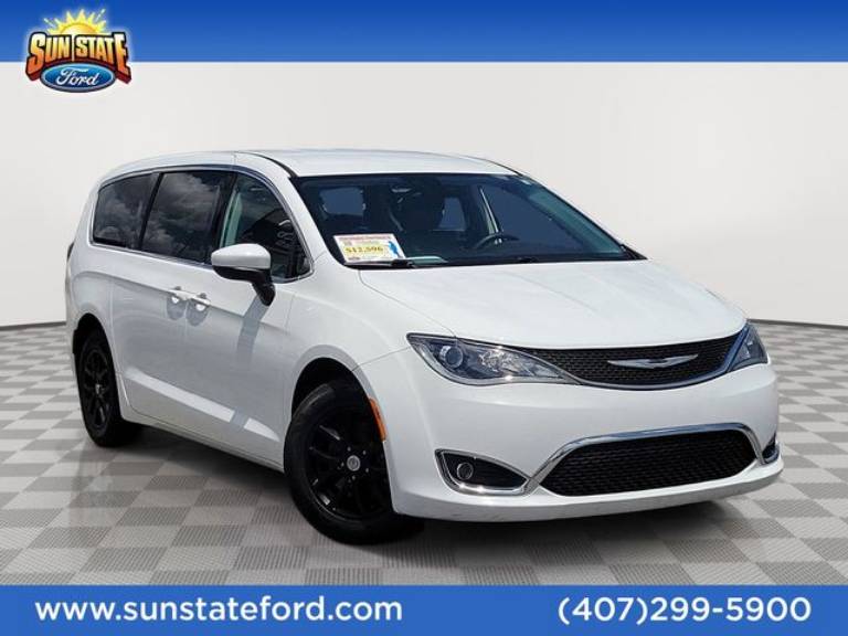 2017 Chrysler Pacifica Touring L