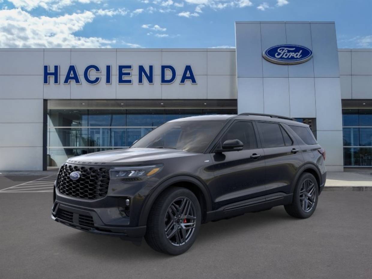 2026 Ford Explorer ST-LINE RWD's photo