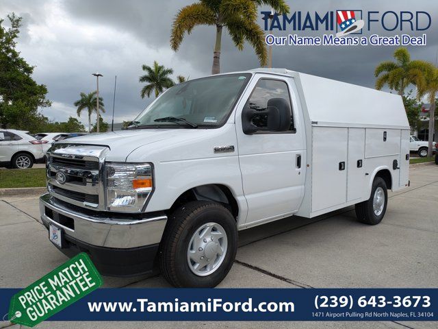 2026 Ford E-Series SRW E-350 Super Duty 138 in WB's photo