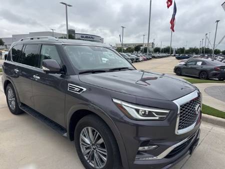 2024 INFINITI QX80 LUXE