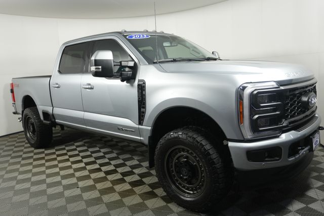 2023 Ford F-350 Lariat 4x4 Crew Cab 6-3/4 Box SRW's photo