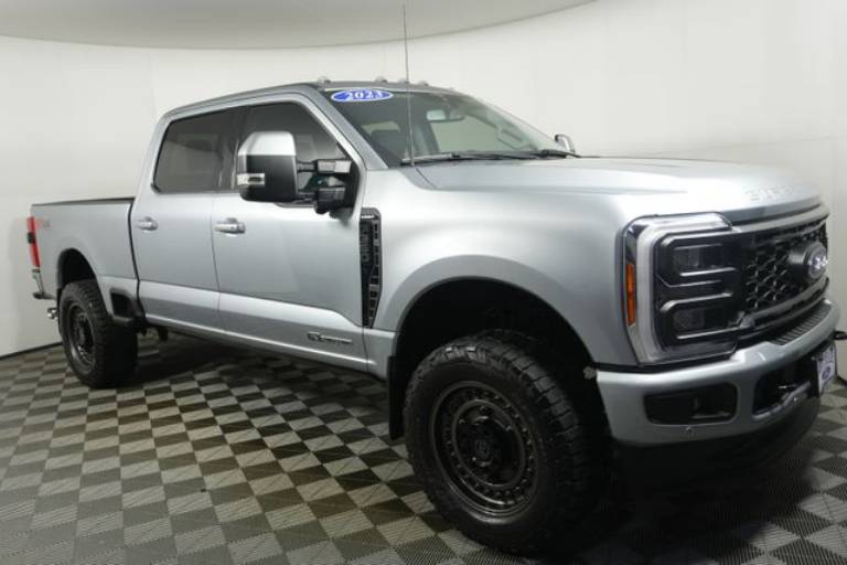 2023 Ford Super Duty F-350 SRW LARIAT