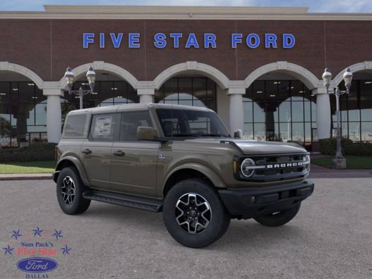 2026 Ford Bronco Outer Banks