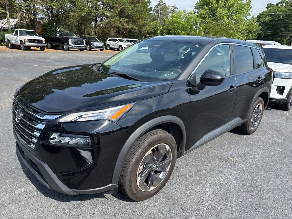 Used 2024 Nissan Rogue SV