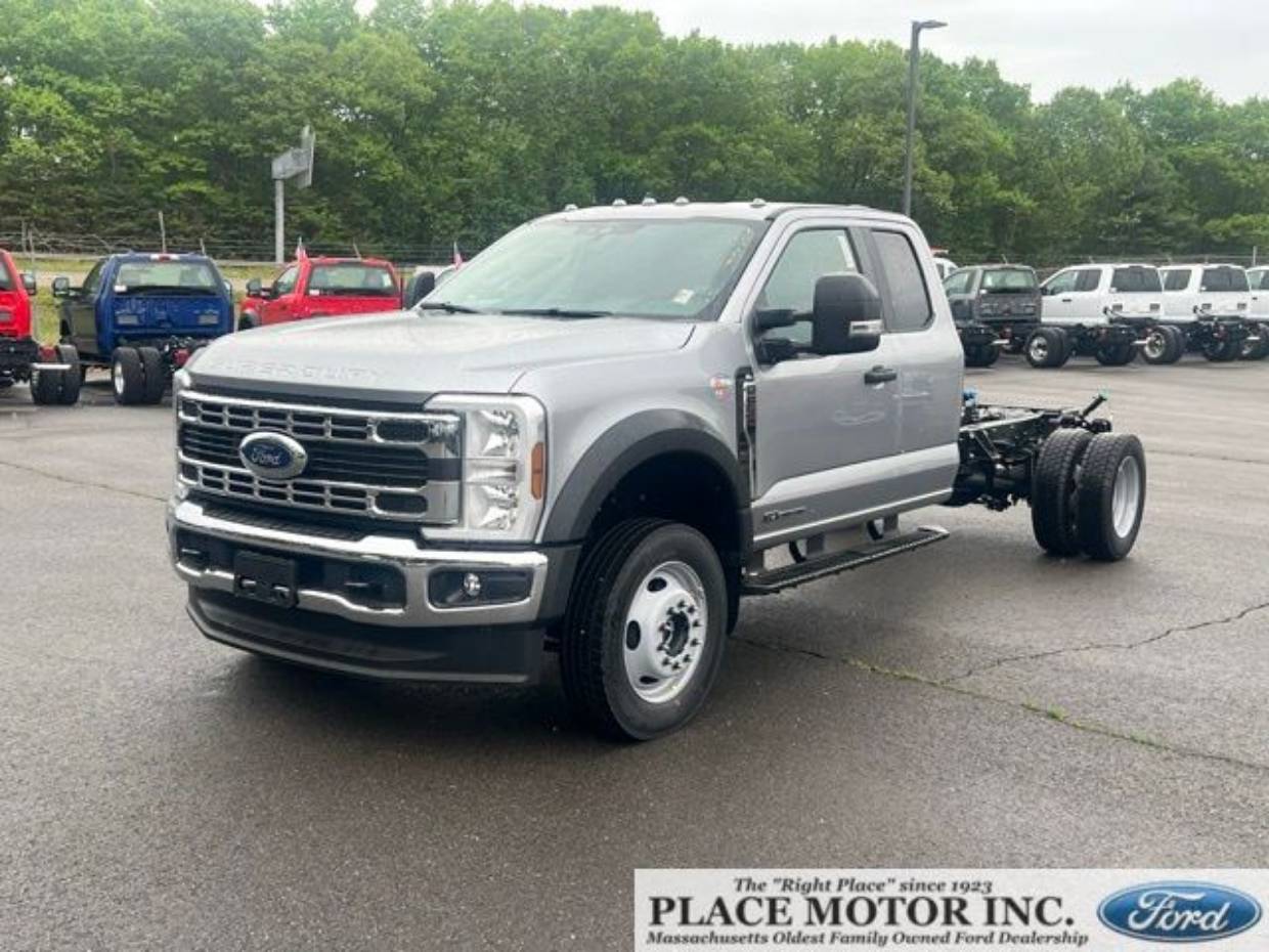 2026 Ford F-550 XL 4x4 SuperCab 168-In DRW's photo
