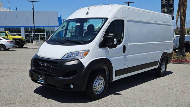 2026 RAM ProMaster Window Van Tradesman