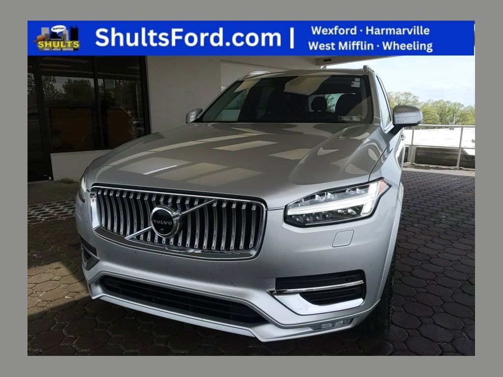 2020 Volvo XC90 T6 Inscription 6 Passenger AWD's photo