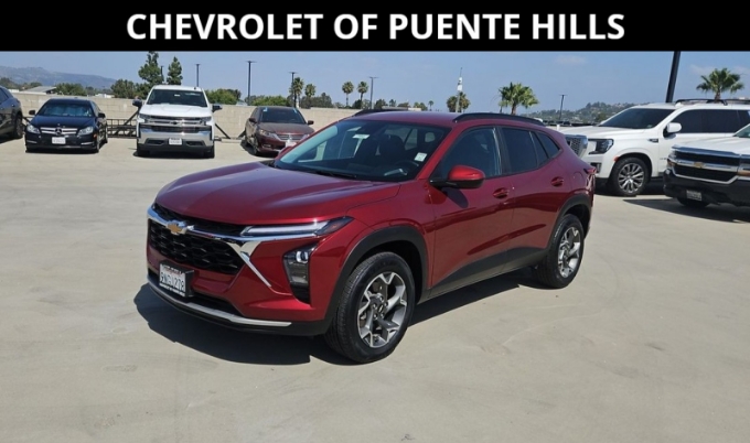 2025 Chevrolet Trax LT's photo