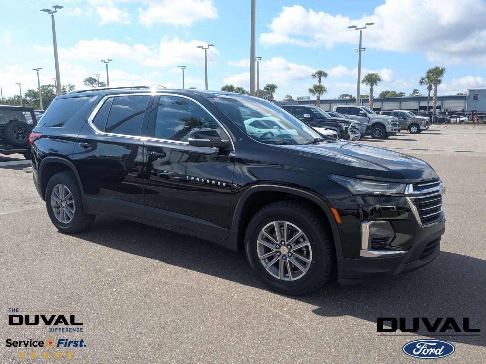 2023 Chevrolet Traverse LT