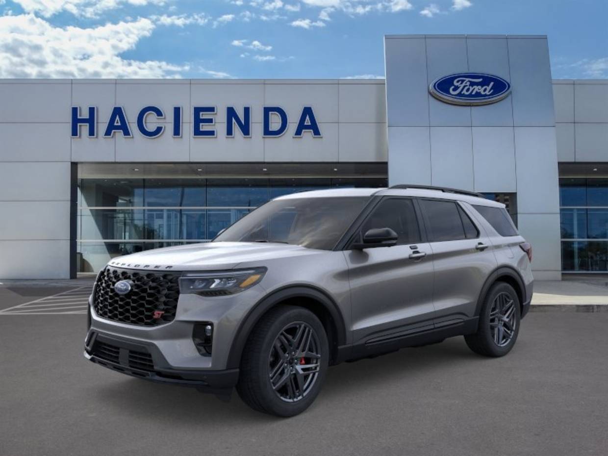 2026 Ford Explorer ST 4WD's photo