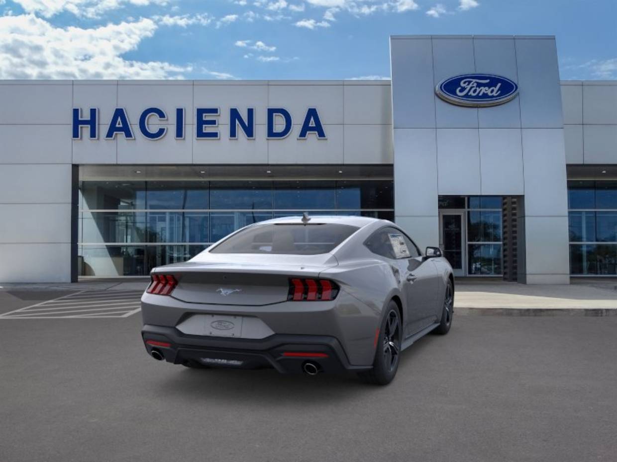 2025 Ford Mustang EcoBoost Fastback - Photo 8