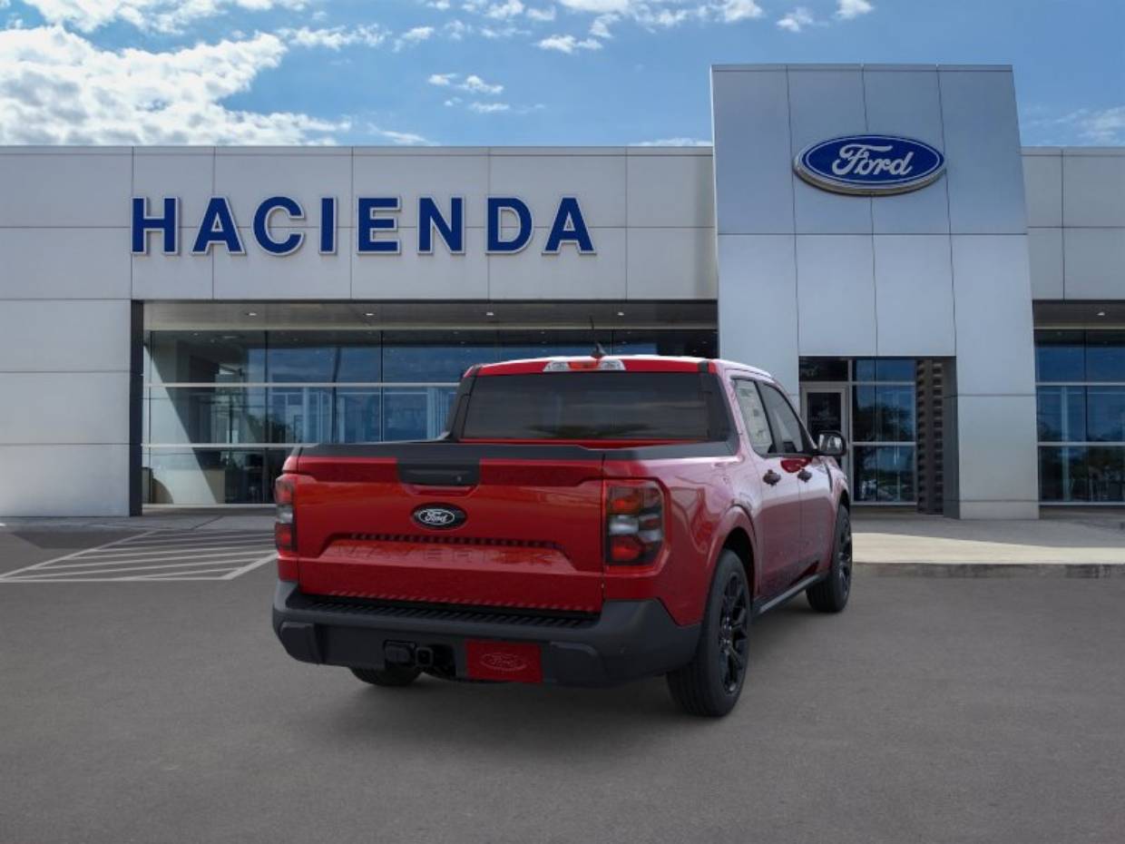 2025 Ford Maverick XLT - Photo 8