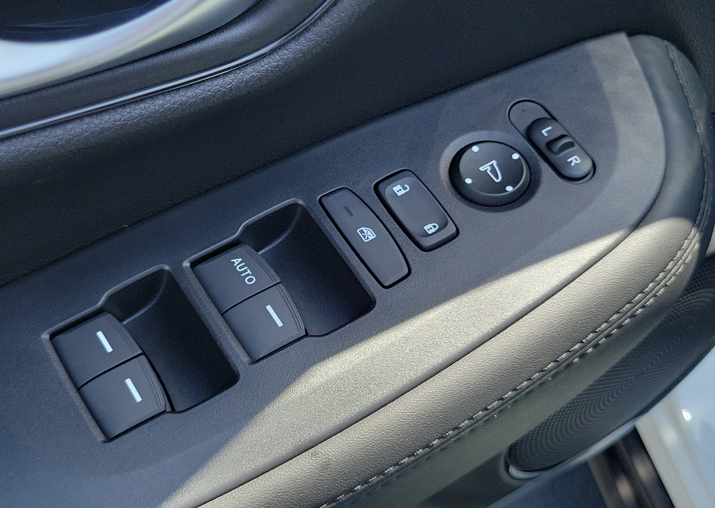 2026 Honda HR-V LX - Photo 20