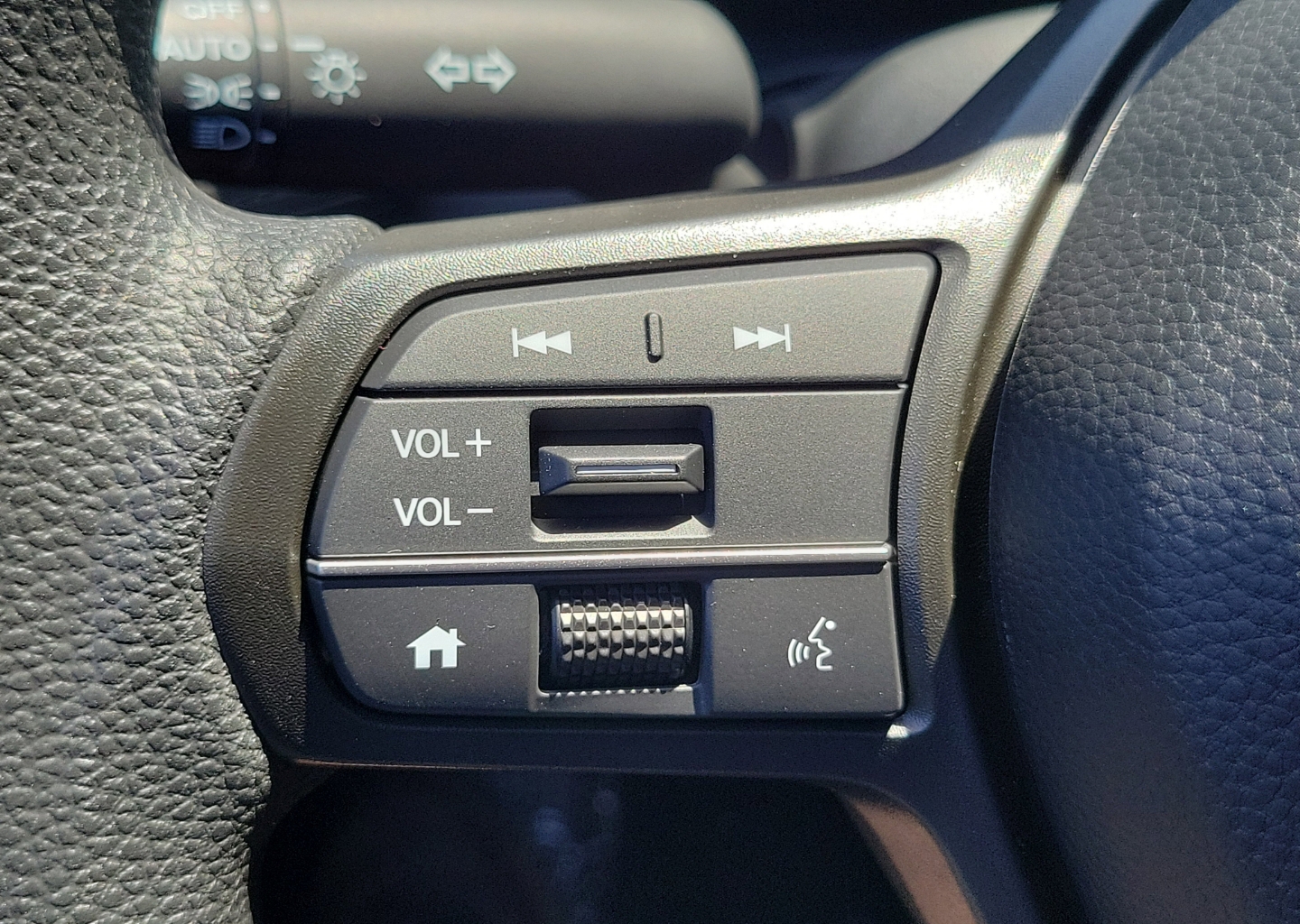 2026 Honda HR-V LX - Photo 23