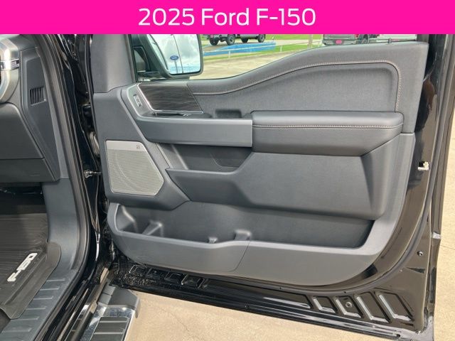 2025 Ford F-150 Lariat - Photo 13