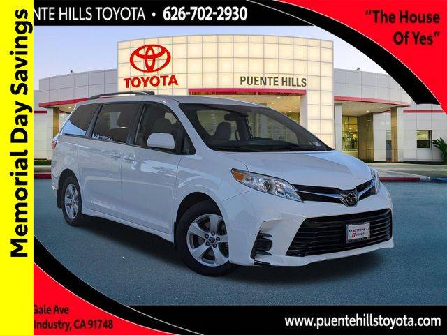 2020 Toyota Sienna LE