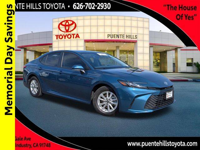 2025 Toyota Camry LE