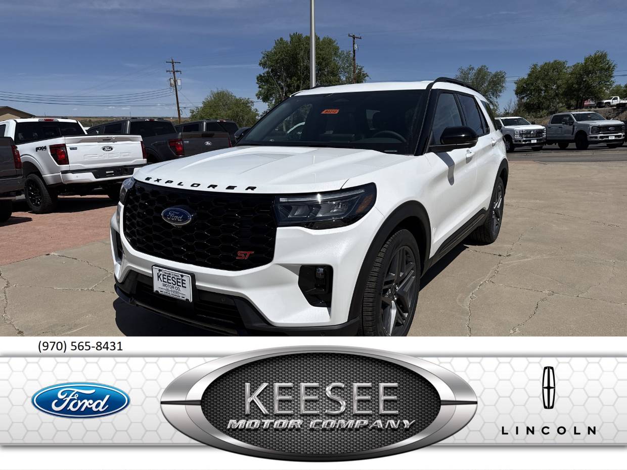 2026 Ford Explorer ST 4WD's photo