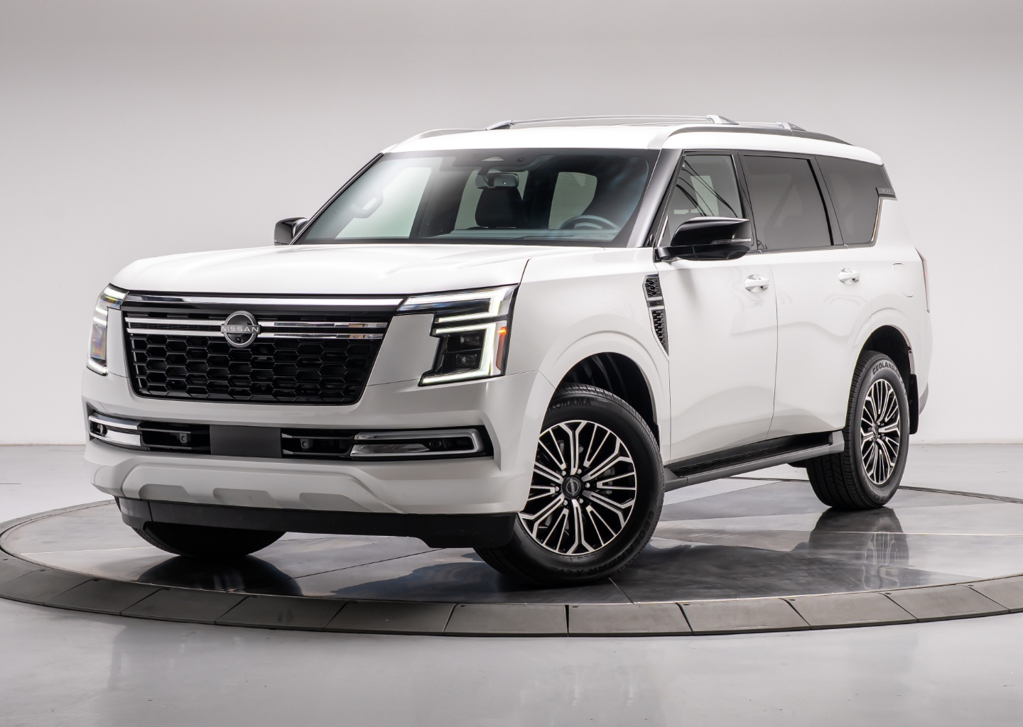 2025 Nissan Armada SL 4X2's photo