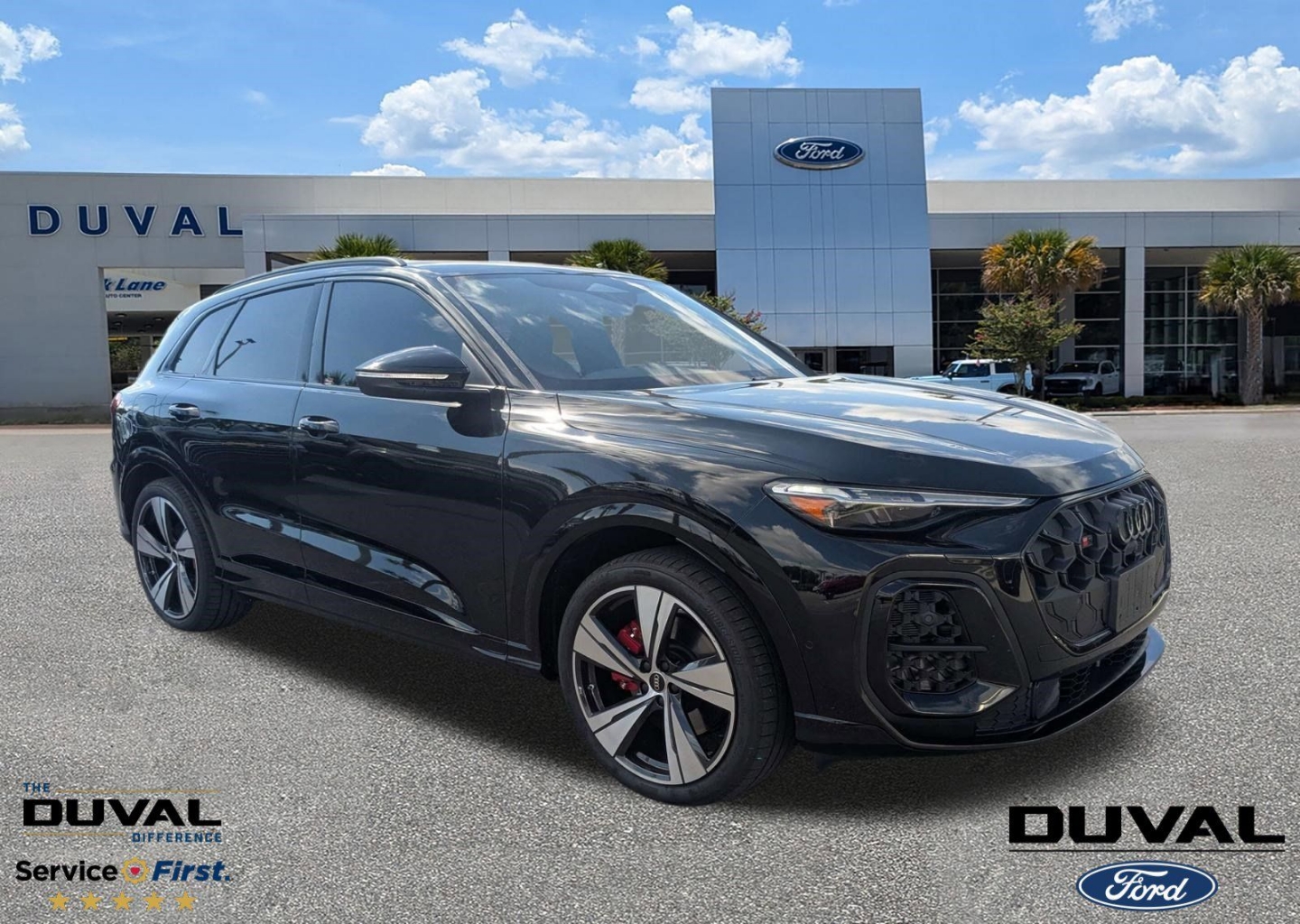 2025 Audi SQ5 Premium Plus's photo