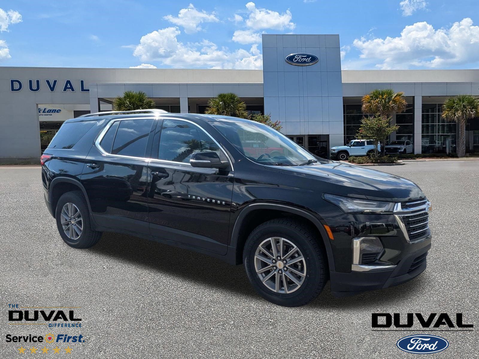 2023 Chevrolet Traverse LT