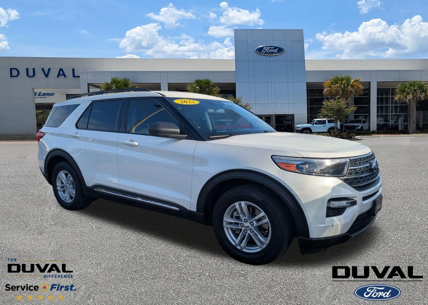 2022 Ford Explorer XLT RWD's photo
