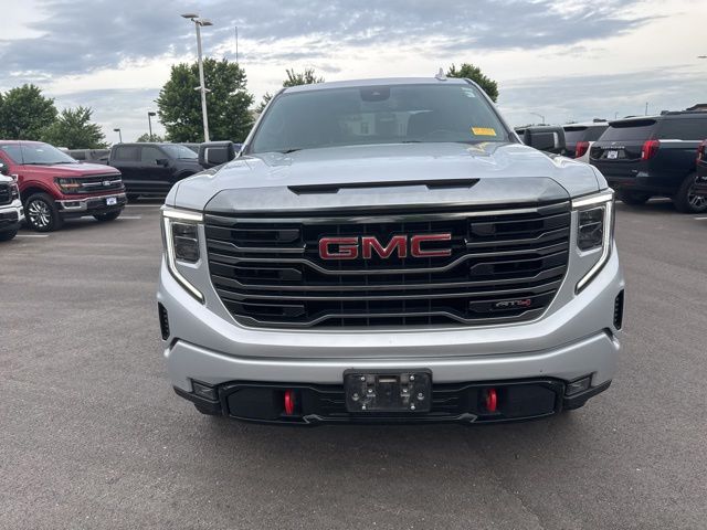 Used 2022 GMC Sierra 1500 AT4 with VIN 3GTPUEEL7NG600391 for sale in Kansas City